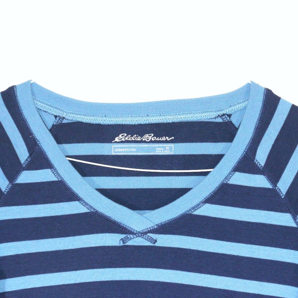 Eddie Bauer Women’s  Blue Striped Vneck Sweatshirt Size M - Picture 2 of 3